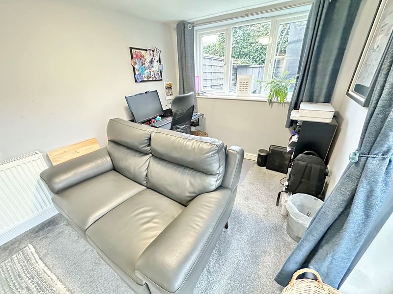 Glen Road Great Sutton